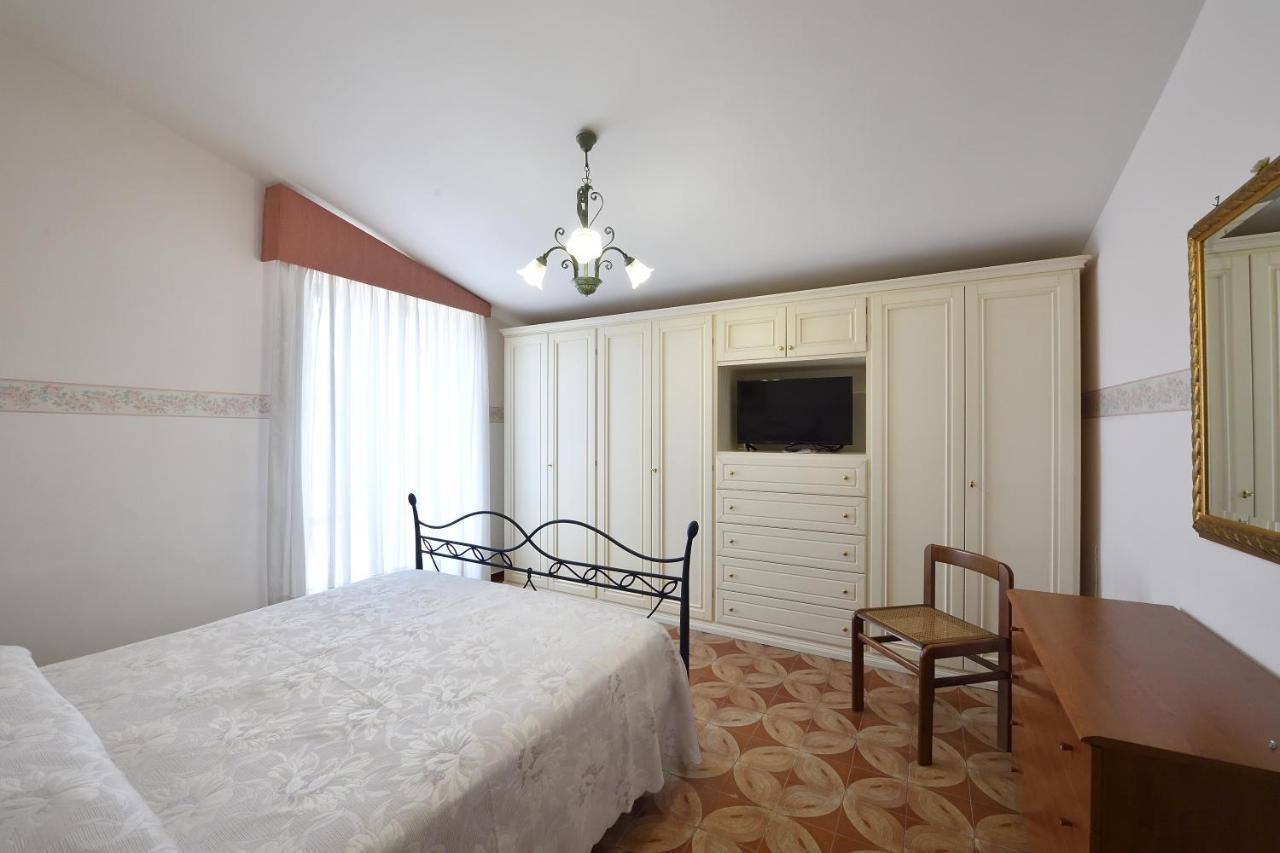 Villa Dafne Mare Fondi Sperlonga Экстерьер фото
